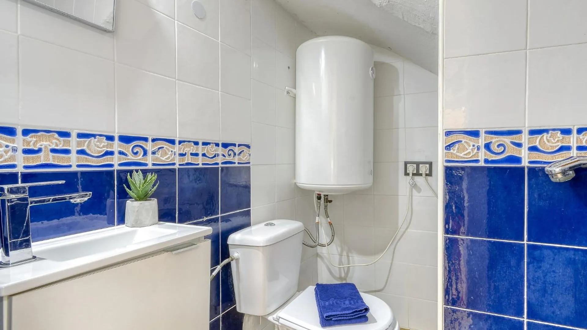 אמפוריבראבה Holiday Home Delfin By Interhome